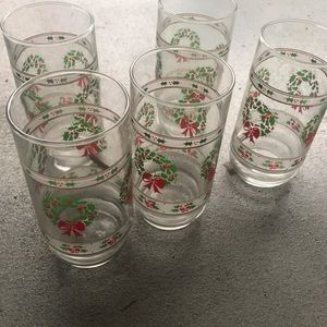 5 Christmas theme glasses